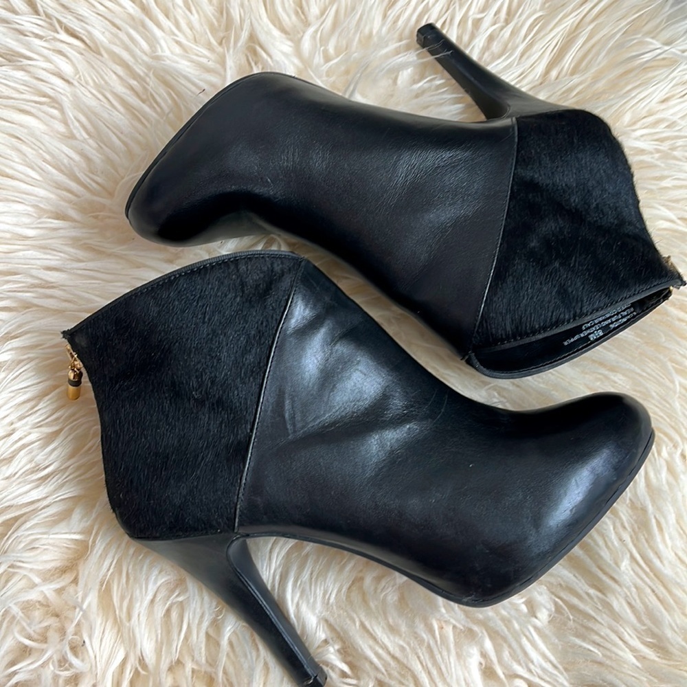 MTNY BLACK LEXINGTON REAL FUR AND LEATHER DYED COW HAIR CALF ANKLE BOOTS 8.5